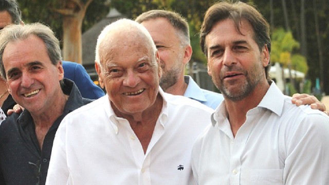 🔴 >> Con 85 años, falleció César Raúl Mochón, el hotelero fundador de Solanas High-tail back and forth