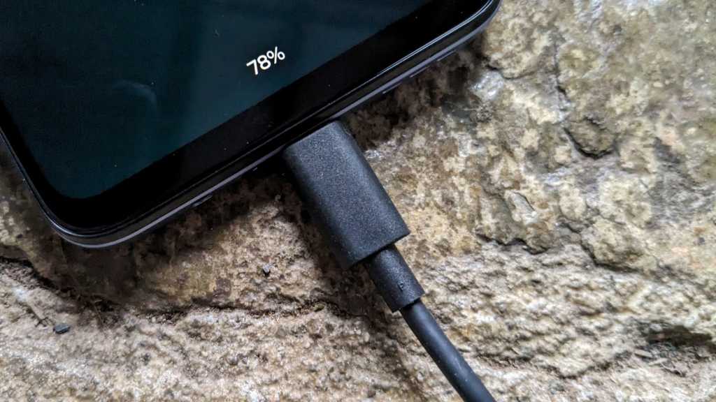 🔴 >> Why is my cell phone charging slowly?