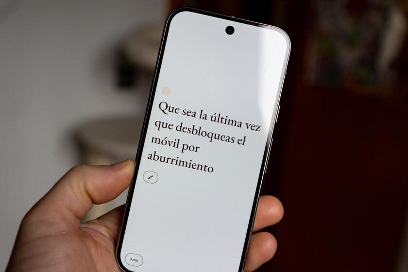 🔴 >> Desbloqueaba mi móvil decenas de veces al día y no sabía para qué. Esta aplicación me pregunta justo lo mismo