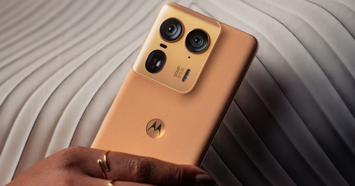 🔴 >> Motorola tiene un móvil de gama alta espectacular que puedes comprar por 300 euros menos