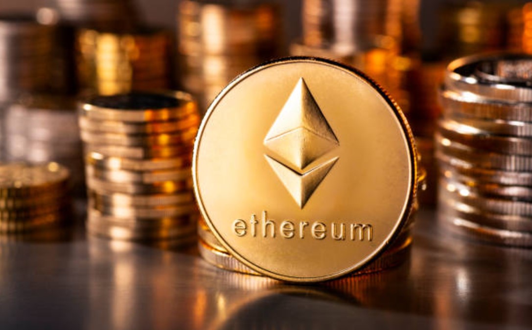 🔴 >> 10% de Ethereum ya está en ETF y tesorerías corporativas