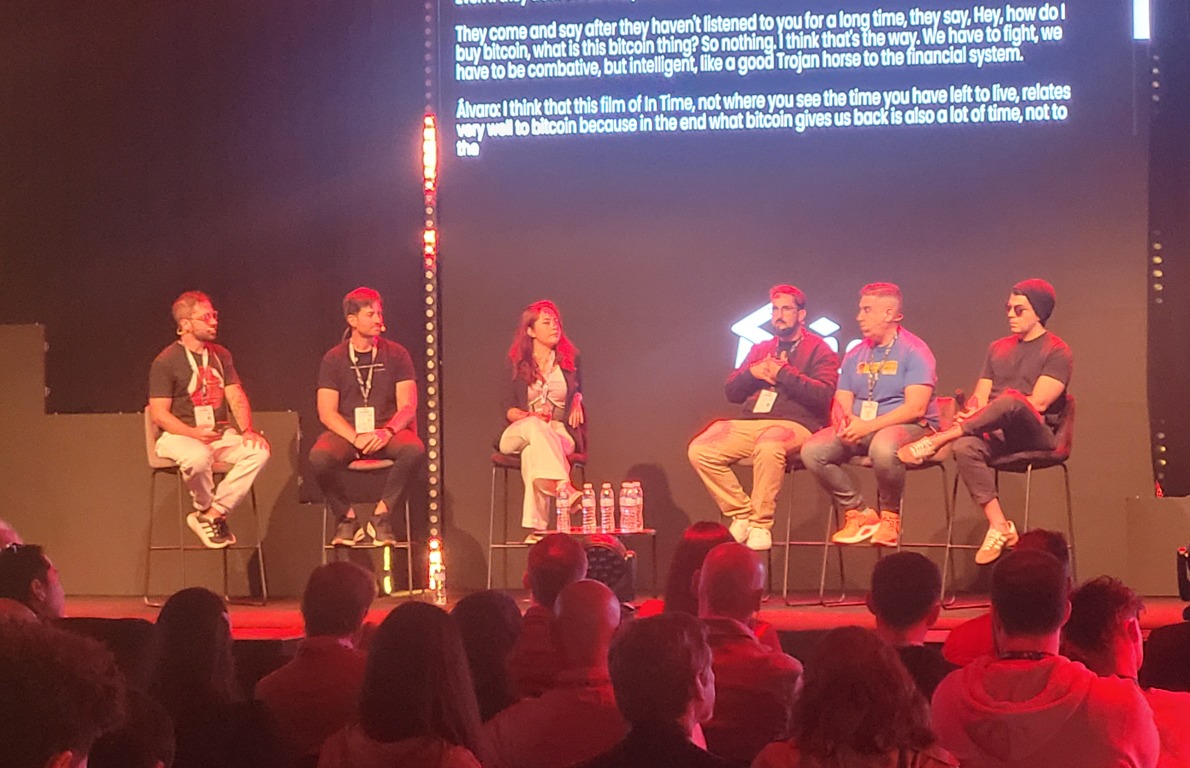 🔴 >> «Bitcoin es esa pastilla naranja que te hace ver el mundo valid»